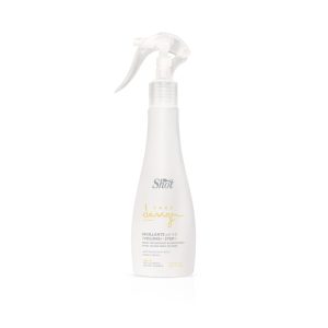 SPRAY VOLUMEN TOTAL PASO 4: voluminizador, sellador y reestructurante para cabellos finos. MODO DE USO: vaporizar sobre el cabello húmedo y proceder al peinado SIN ENJUAGAR. Envase: Frasco 150 ml.