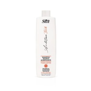 Ambition Tech de Shot Hair: la línea de productos técnicos profesionales para peluquería. Champús, mousses, cremas y decolorantes de alta calidad para resultados impecables. ¡Equipa tu salón con lo mejor! Shot Ambition Tech - CHAMPÚ ACIDIFICANTE PH 5.0 ideal después de cada servicio técnico para resellar la cutícula del cabello. Mantiene el color durante más tiempo y todas sus propiedades, aportando brillo. MODO DE EMPLEO: aplicar sobre el cabello húmedo, masajear delicadamente, esperar 2 minutos y enjuagar.