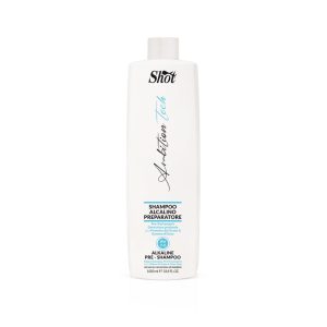 Ambition Tech de Shot Hair: la línea de productos técnicos profesionales para peluquería. Champús, mousses, cremas y decolorantes de alta calidad para resultados impecables. ¡Equipa tu salón con lo mejor! Shot Ambition Tech - CHAMPÚ ALCALINO PREPARADOR PH 7.2 Gracias a su particular PH es capaz de favorecer y mejorar la absorción de los productos de los servicios técnicos, garantizando el resultado. MODO DE EMPLEO: aplicar sobre el cabello húmedo, masajear delicadamente, esperar 2 minutos y enjuagar. Después de un pre secado continuar con el trabajo técnico deseado.