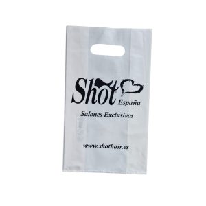 Descubre la línea de Marketing & Accesorios de SHOT Hair España. Herramientas profesionales, merchandising exclusivo y productos eco-amigables para tu peluquería. ¡Equipa tu salón con calidad y sostenibilidad!